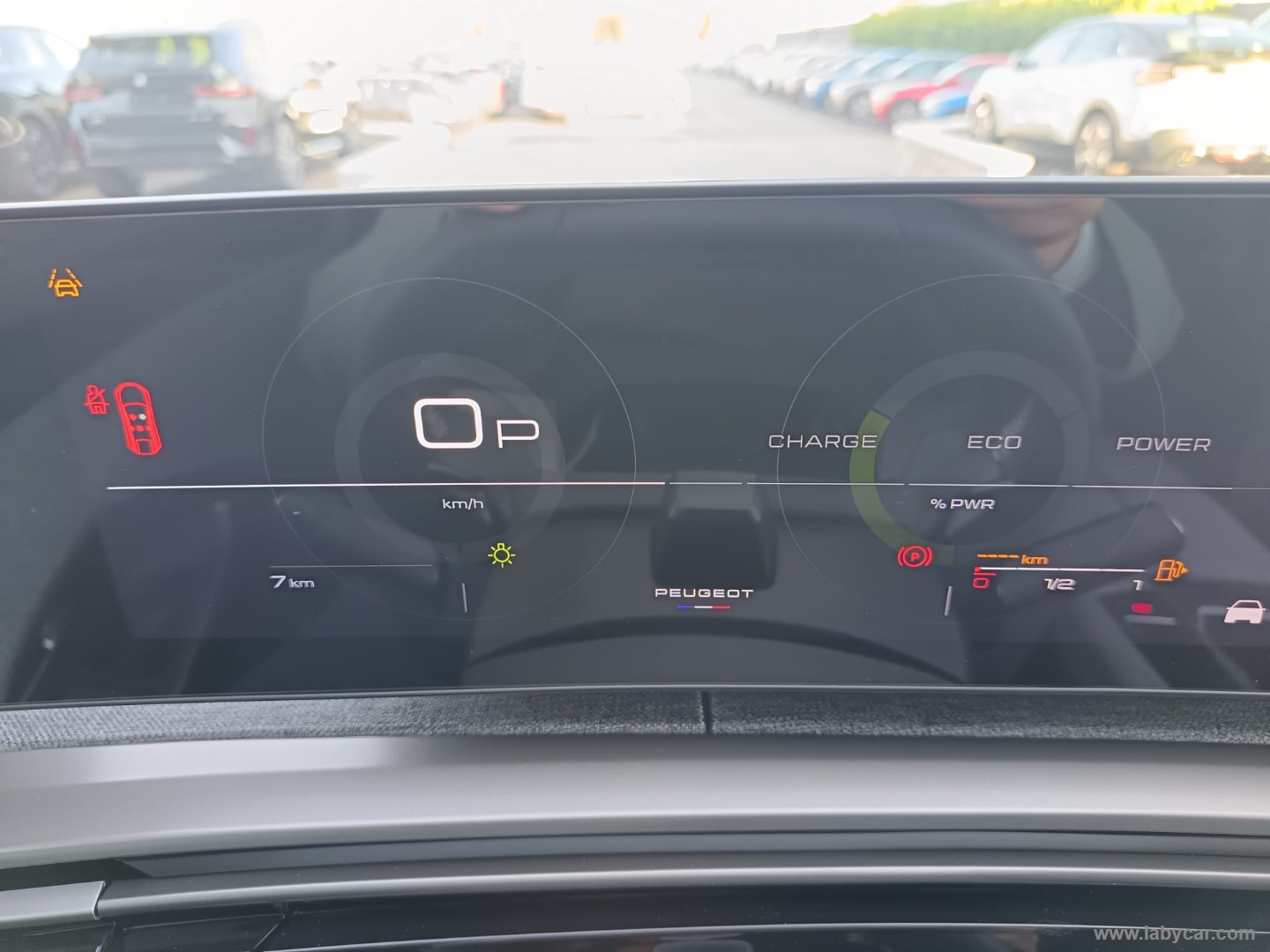 Peugeot 3008 Hybrid 145 e-DCS6 GT - Immagine 31