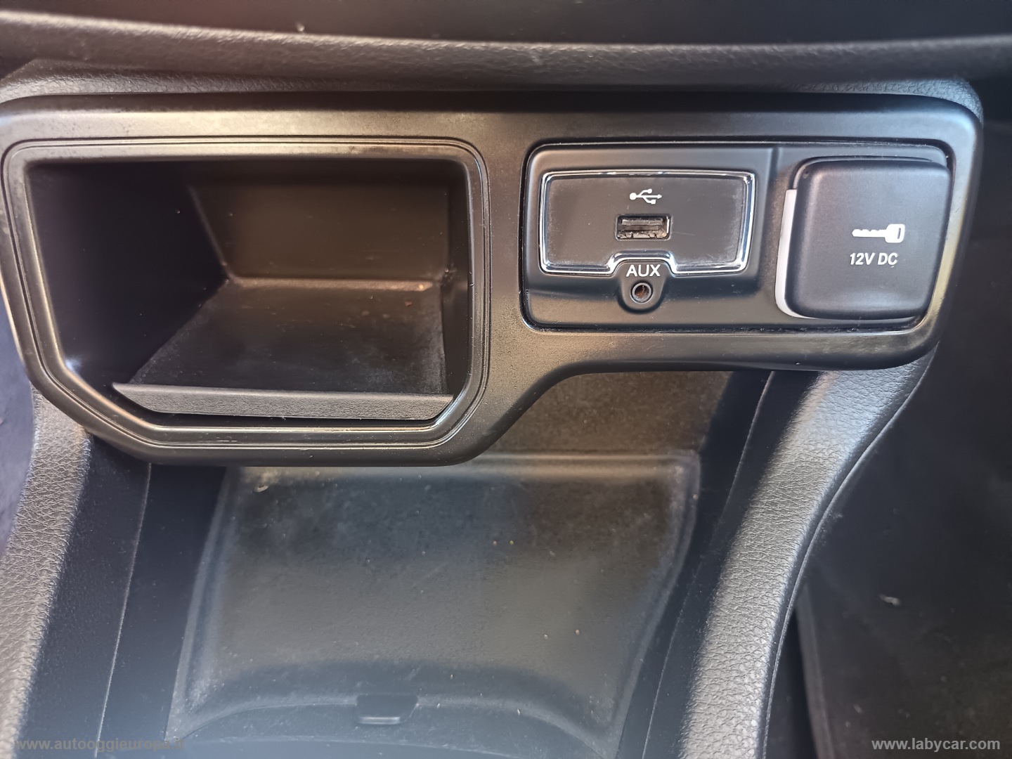 Renegade 1.6 Mjt DDCT 120CV Limited - immagine 31