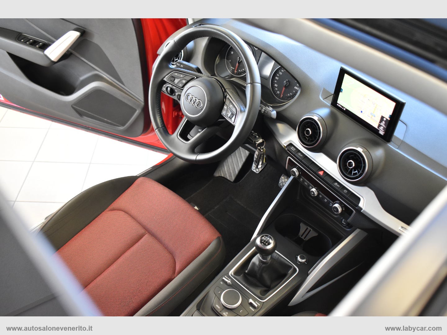 Q2 30 TDI S tronic Identity Black - immagine 31