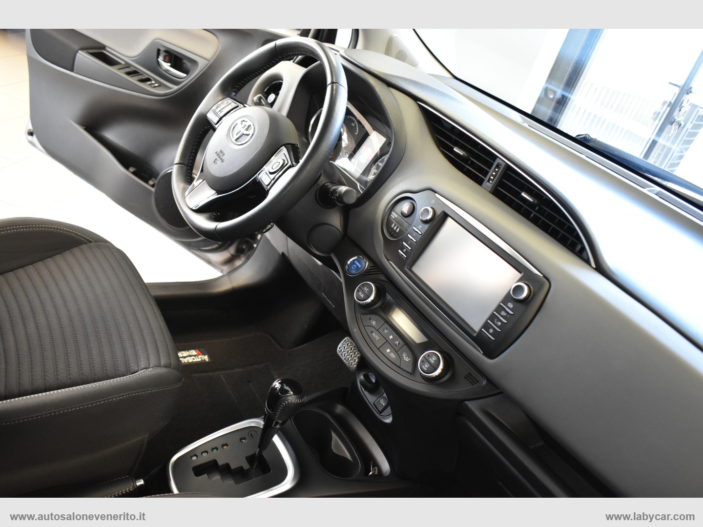 Yaris 1.5 Hybrid 5p. Active - immagine 31