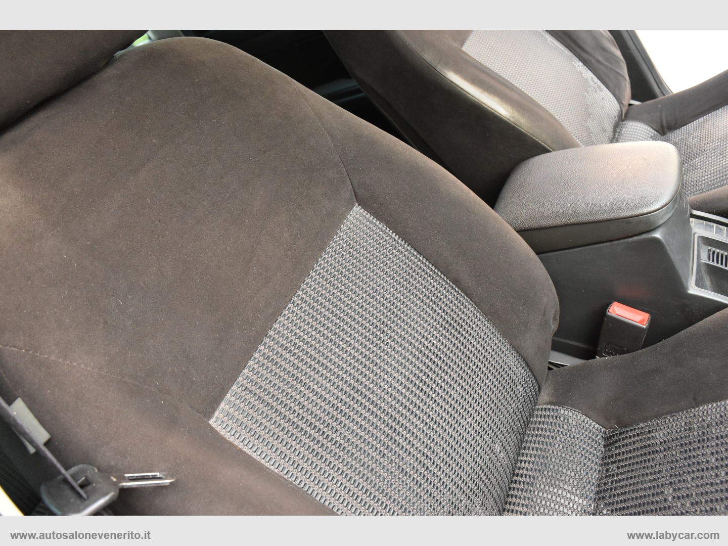 Croma 1.9 MJT Emotion - immagine 31
