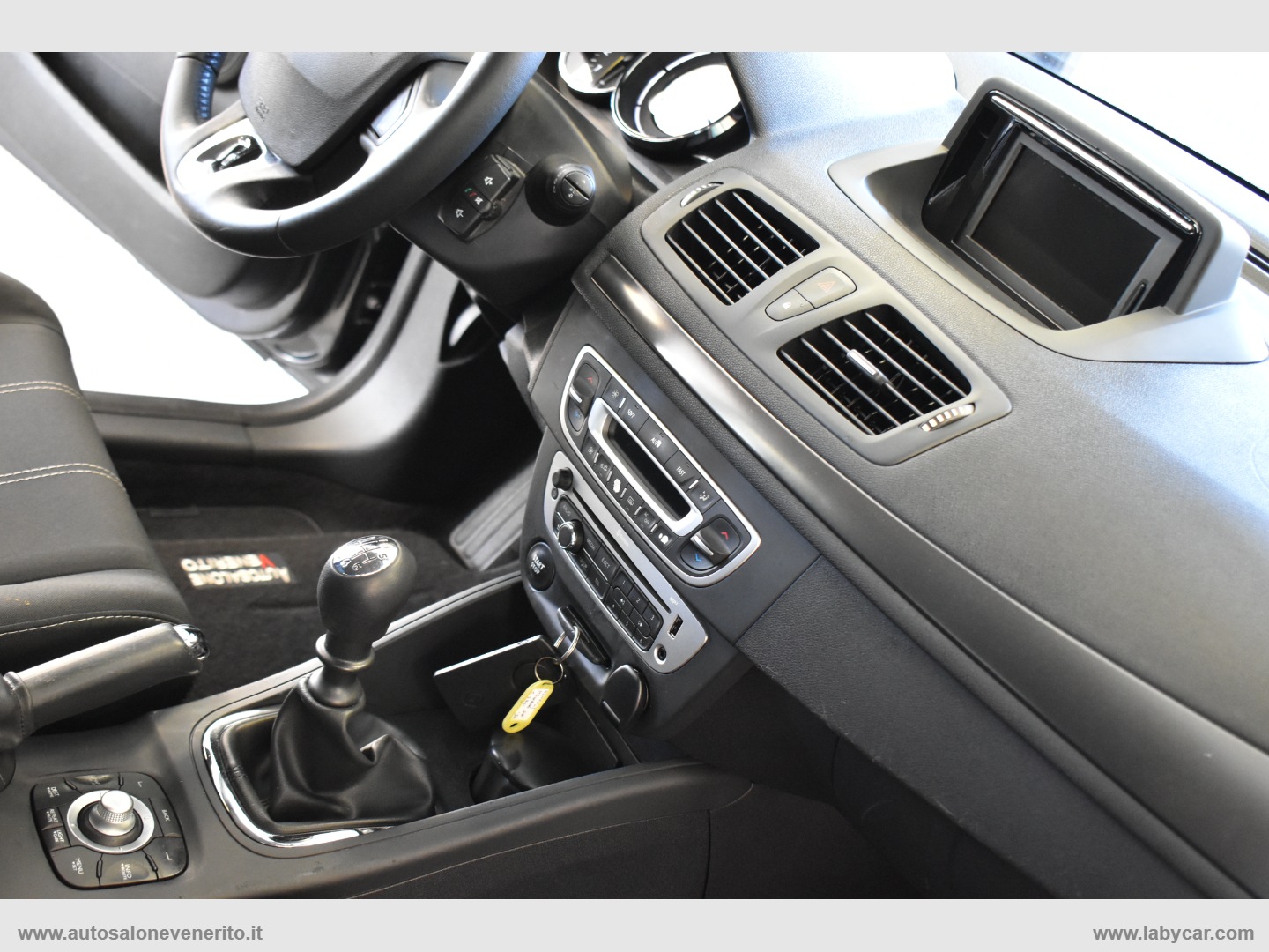 Mégane 1.5 dCi 110 CV SporTour Wave - immagine 31