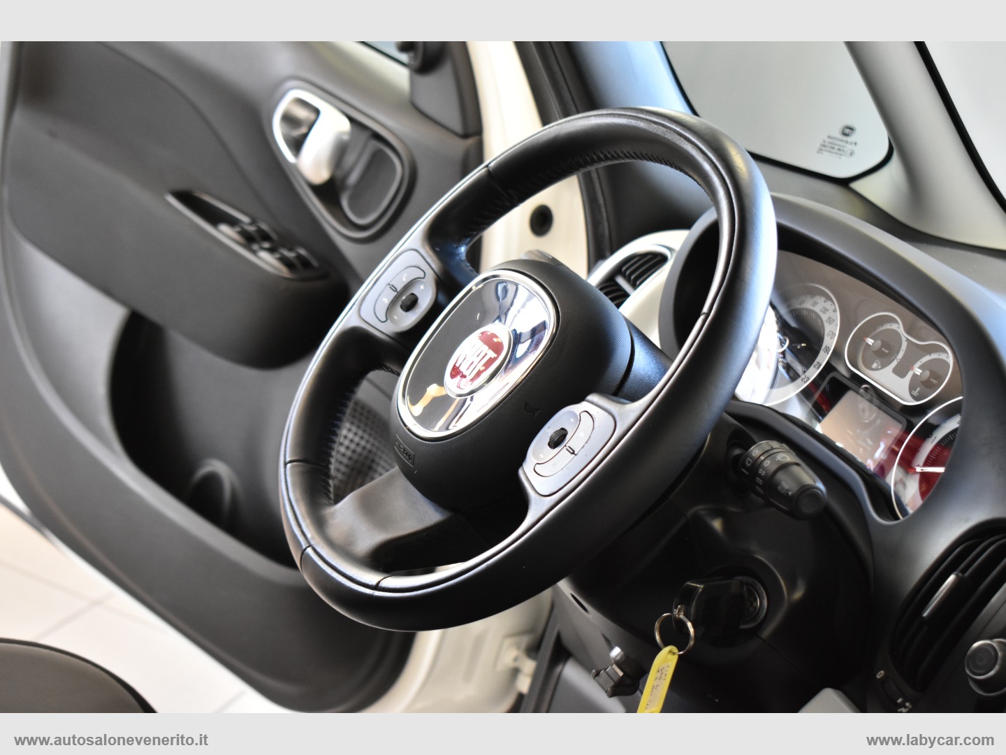 500L 1.3 MJT 95 CV Business - immagine 31