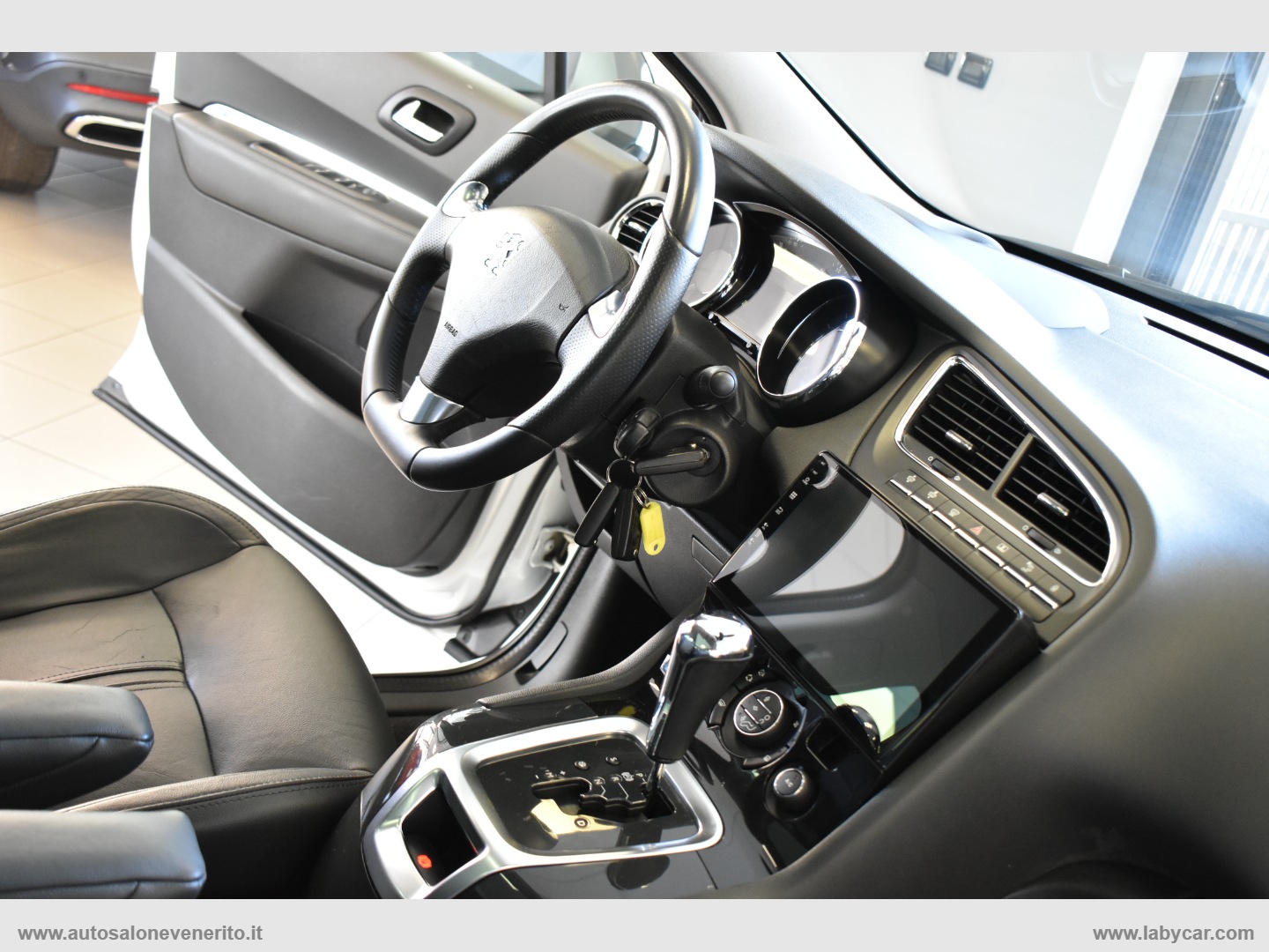 5008 BlueHDi 120 EAT6 S&S Allure - immagine 31