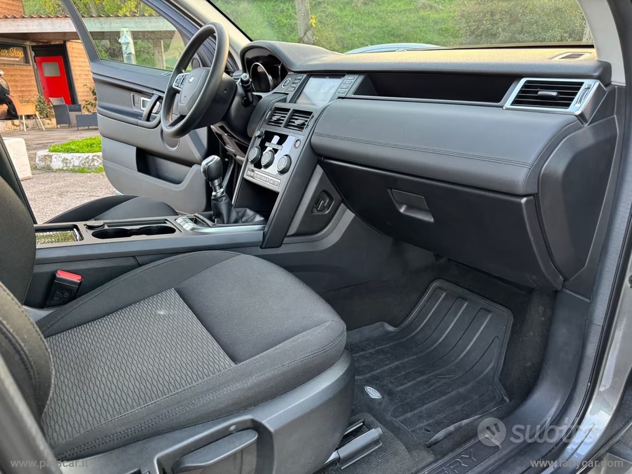 Discovery Sport 2.0 TD4 150 CV Pure - immagine 31