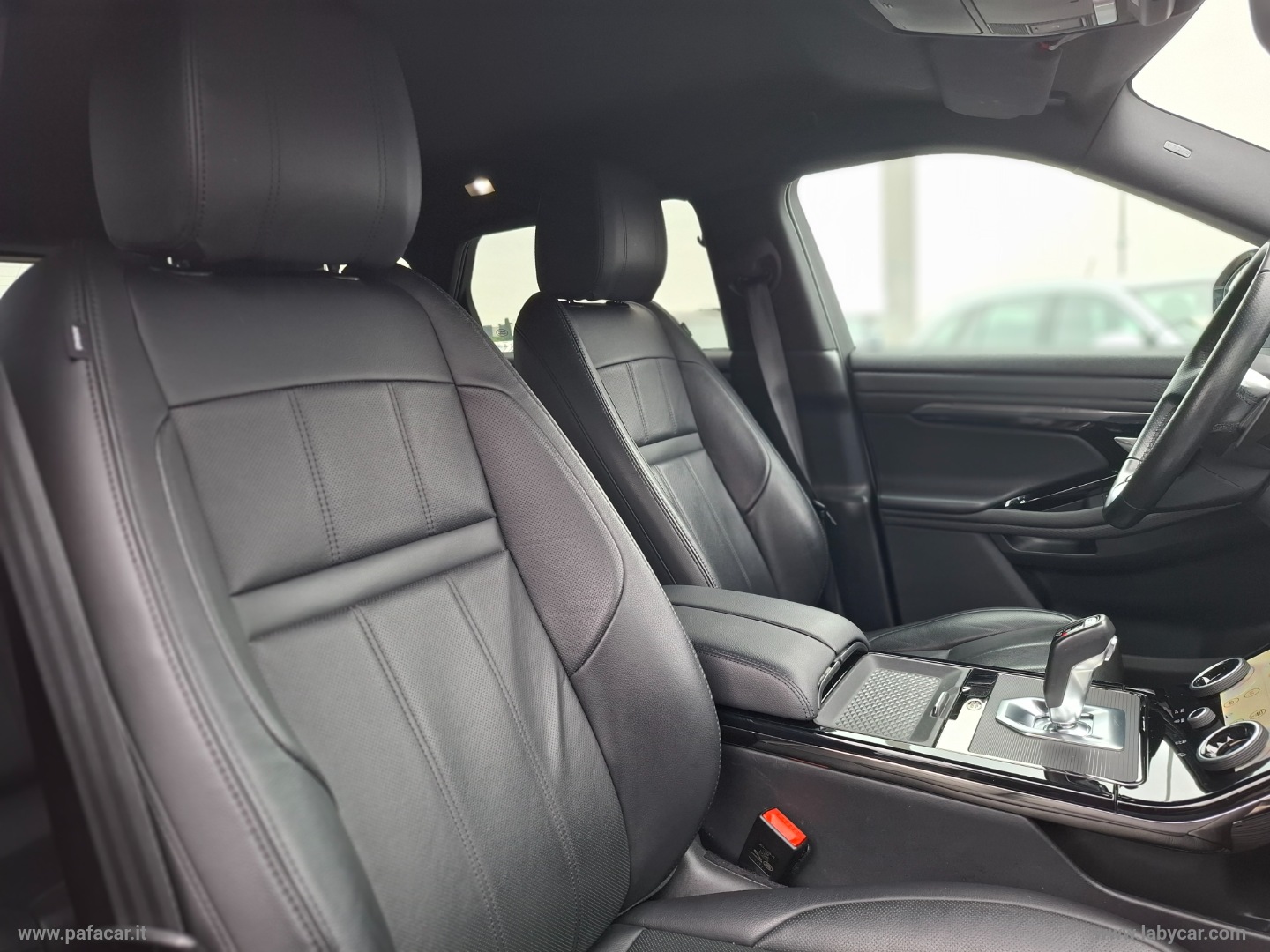 RR Evoque 2.0D L.Flw 150 CV R-Dynamic S - immagine 31