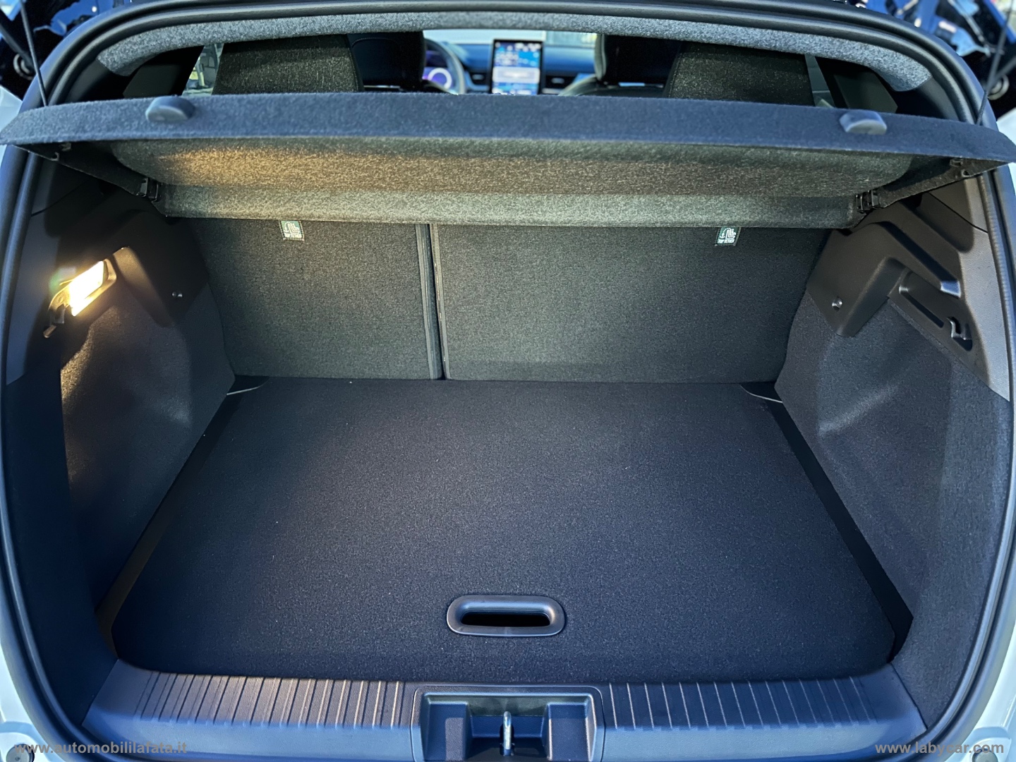 Captur ECO-G 100 CV Techno AZIENDALE KM 3.000 - immagine 31