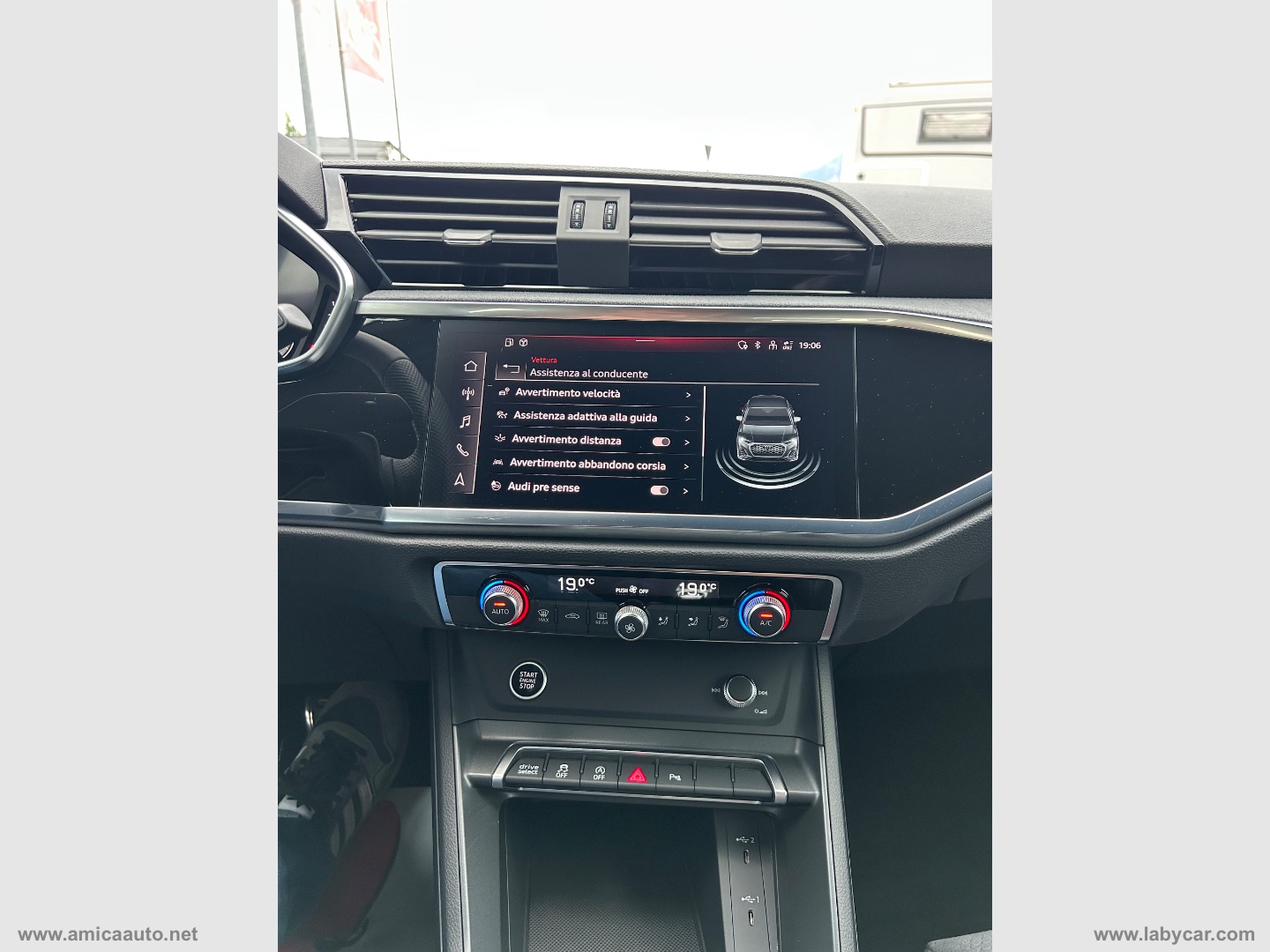 Q3 SPB 40 TDI qu. S tr. S line edition - immagine 31