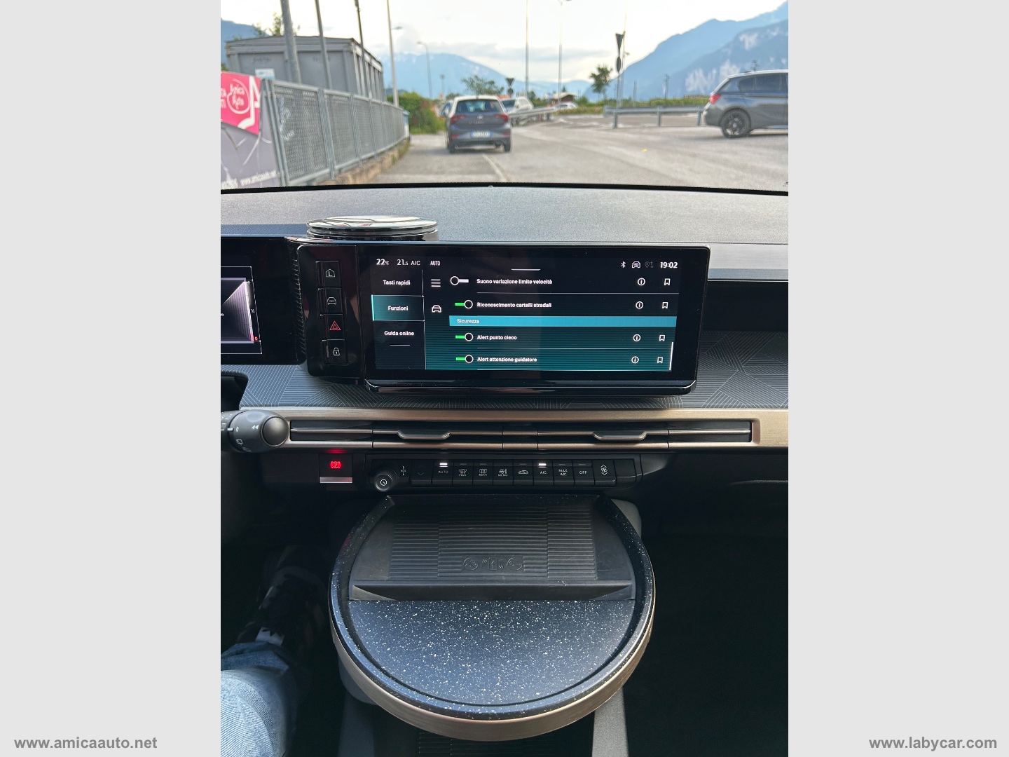 Ypsilon Hybrid e-DCT LX - immagine 31