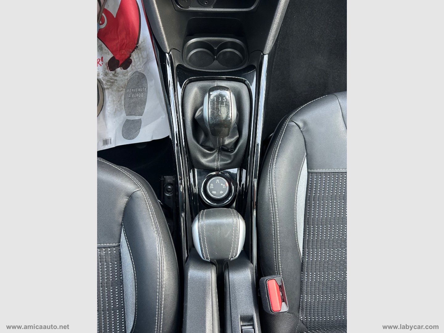 2008 PureTech Turbo 110 S&S Allure - immagine 31
