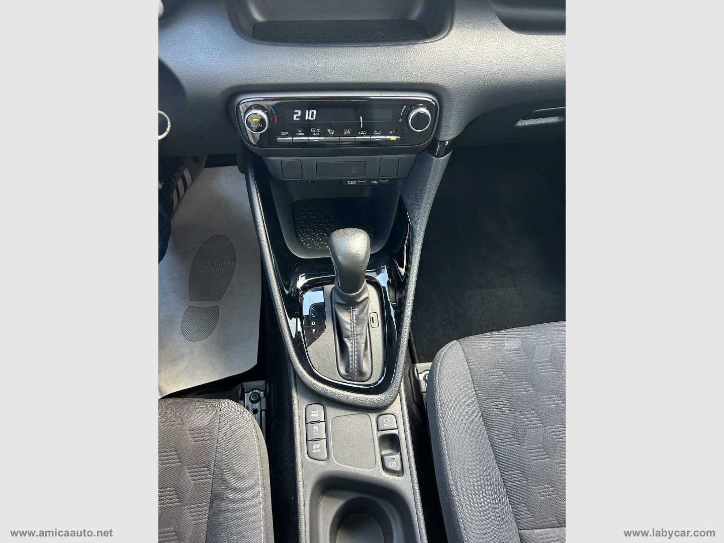 Yaris 1.5 Hybrid 5p. Trend - immagine 31