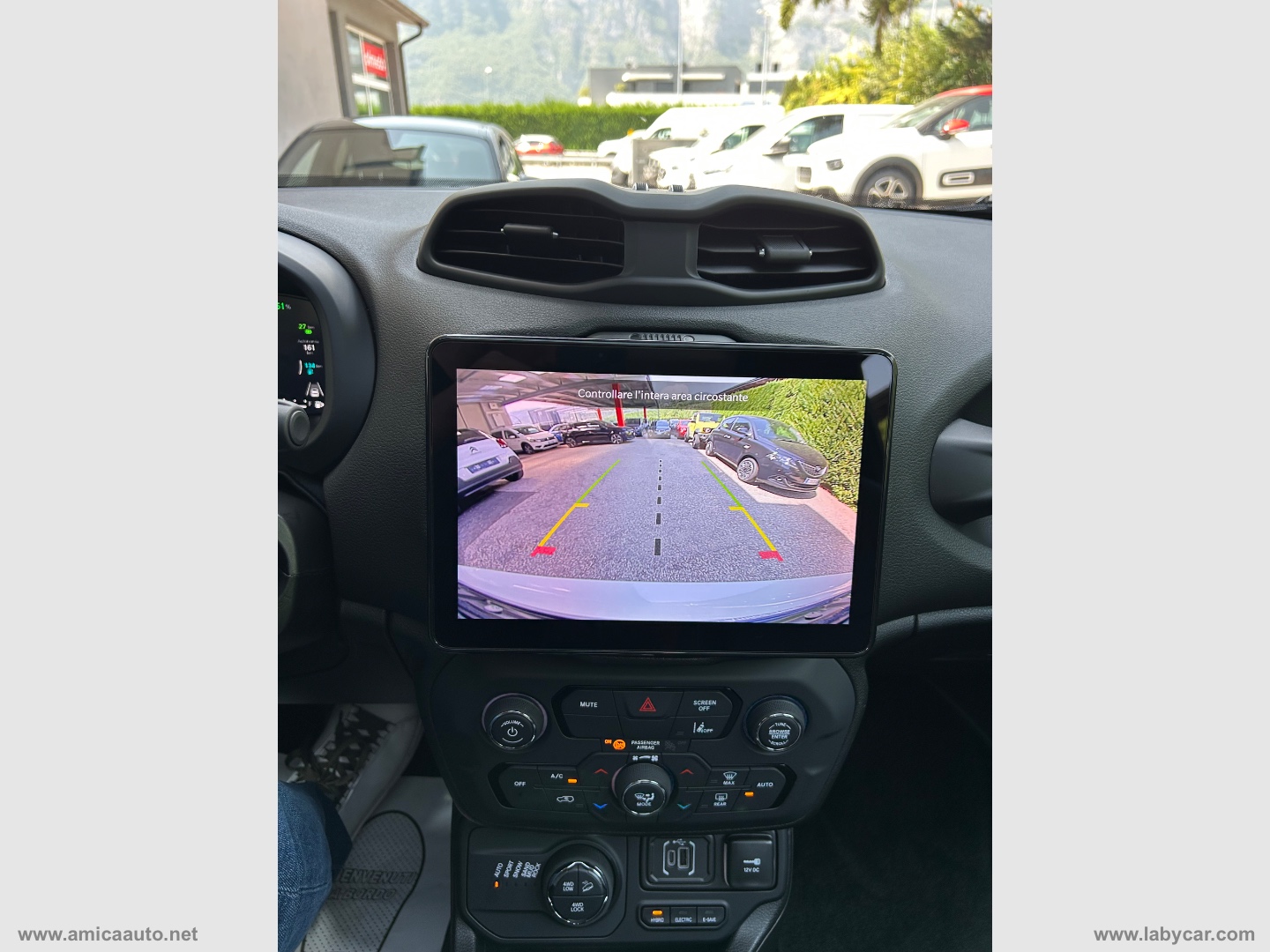 Renegade 1.3 T4 240CV PHEV 4xe AT6 Over. SOLO KM 2.300 - immagine 31