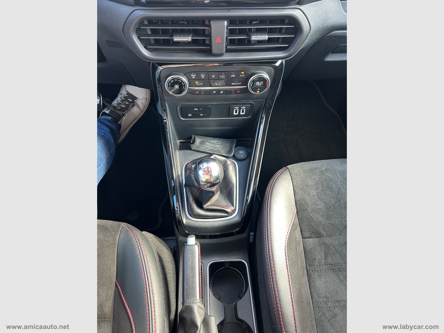 EcoSport 1.5 Ecoblue 120 CV S&S ST-Line - immagine 31