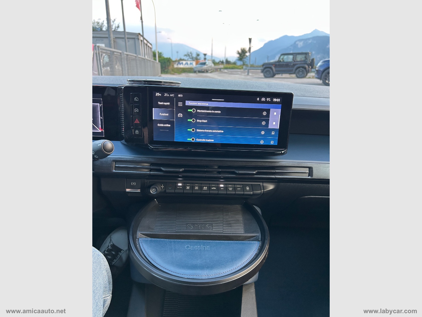 Ypsilon Hybrid e-DCT Ed.Limitata Cassina - immagine 31