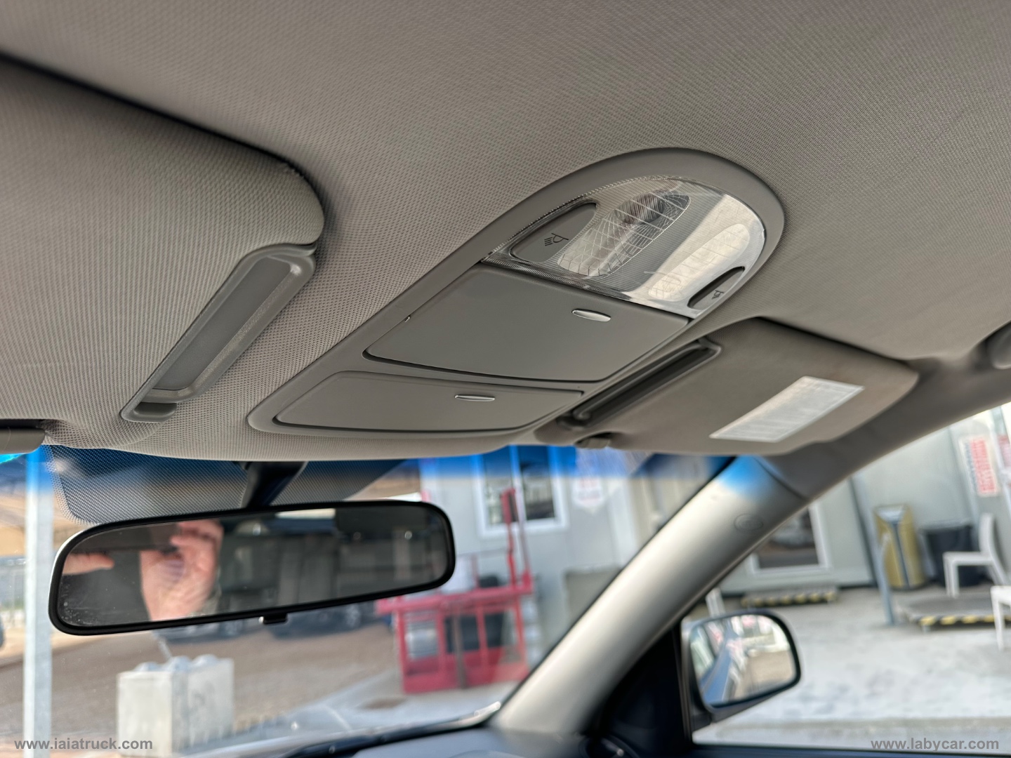 Santa Fe 2.2 CRDi VGT Active 5 p.ti - immagine 31
