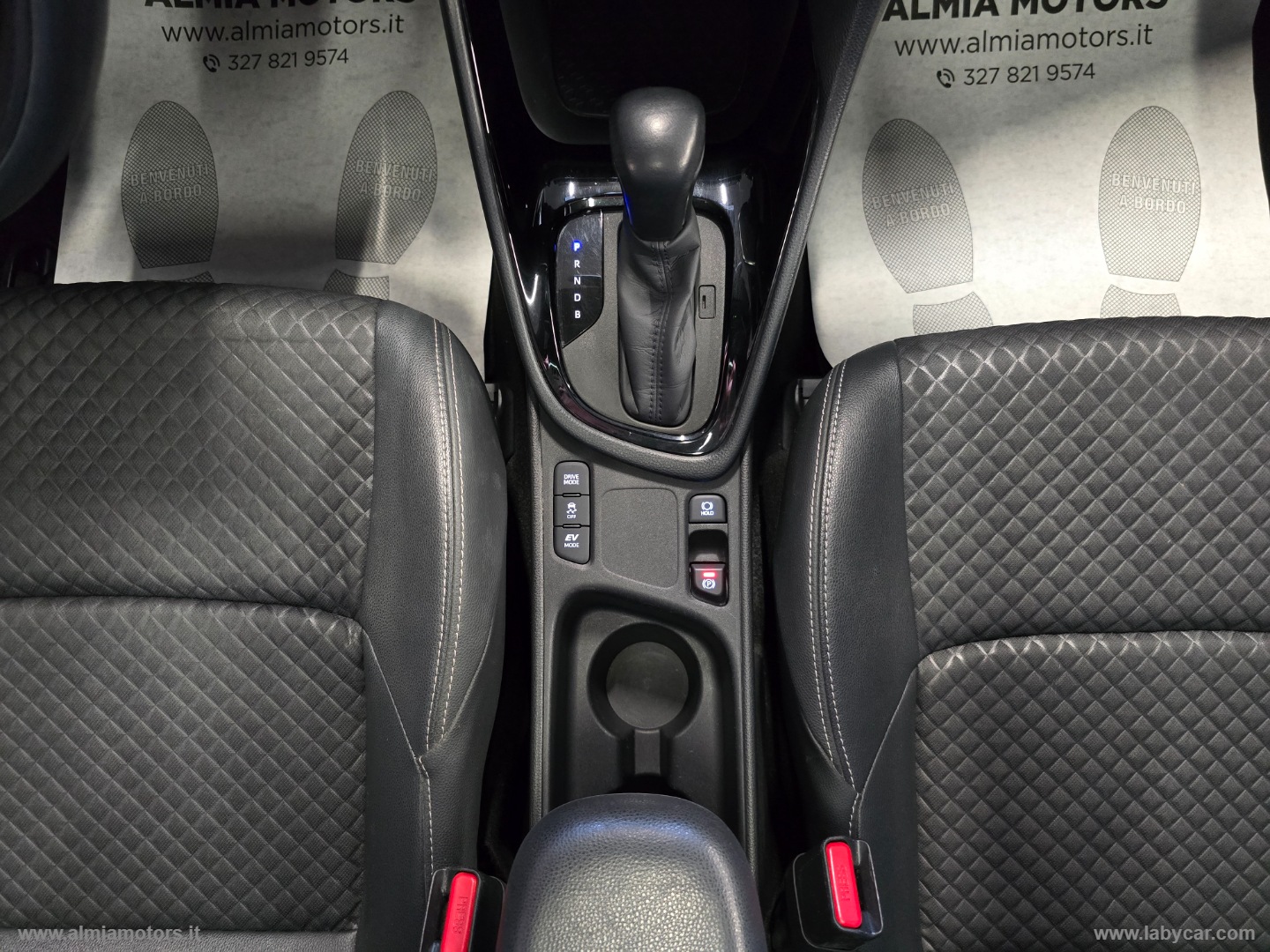 Yaris 1.5 Hybrid 5p. Lounge - immagine 31