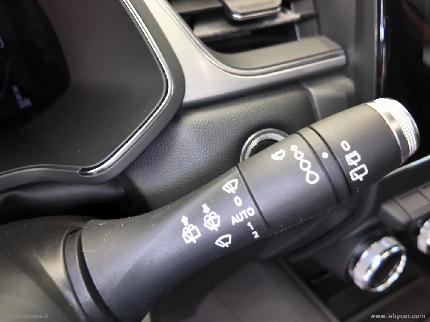 Captur Pl.-in Hybr. E-Tech 160 Init.Par. - immagine 31