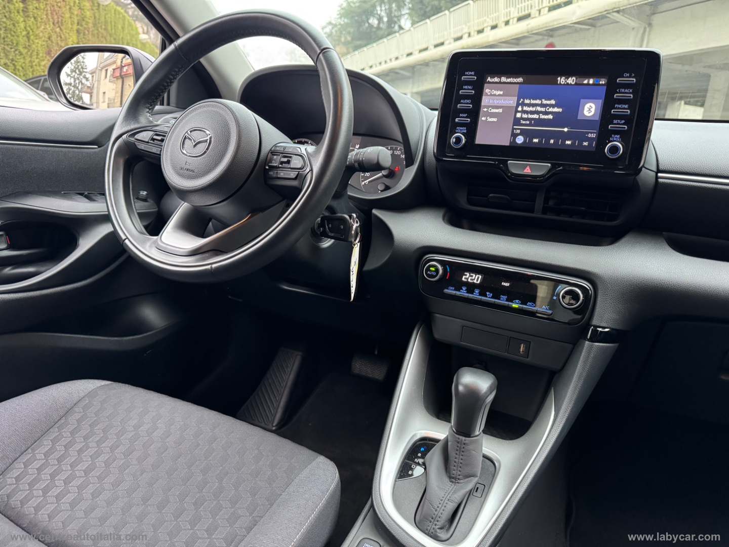 Mazda2 Hybrid 1.5 VVT Pure - immagine 31