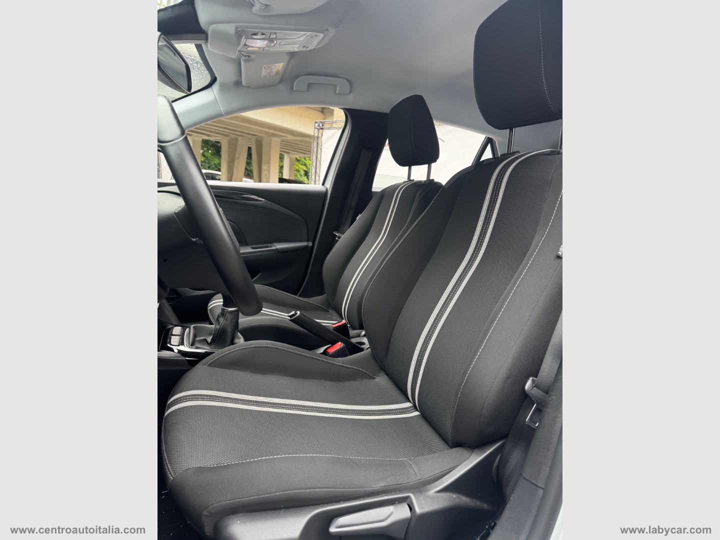 Corsa 1.2 Blitz Edition - immagine 31