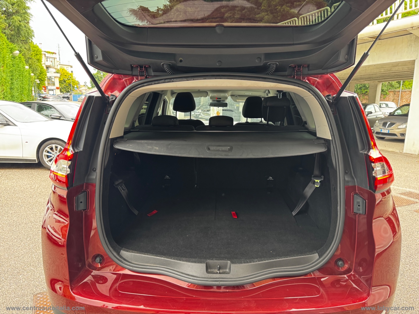 Grand Scénic dCi 8V 110 CV Energy Bose - immagine 31