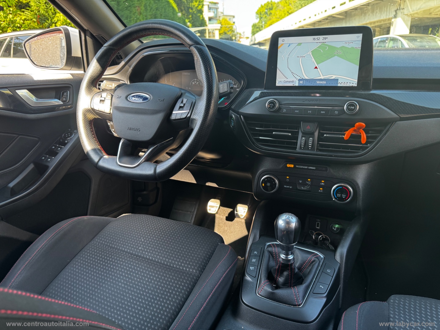 Focus 1.5 EcoBlue 120CV 5p. ST Line - immagine 31