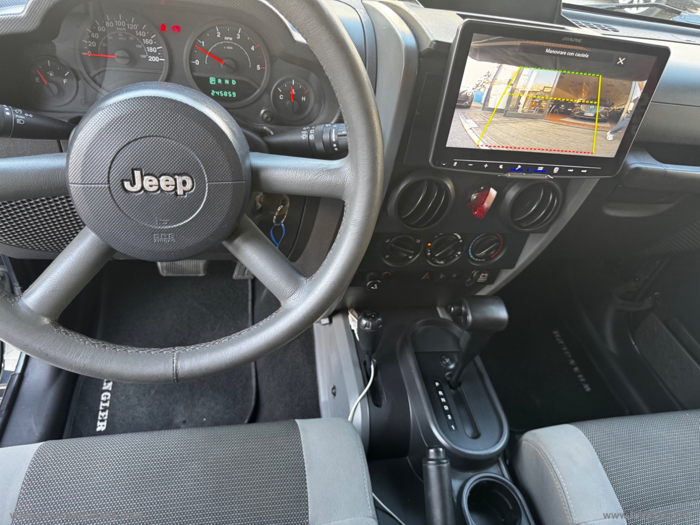 Wrangler 2.8 CRD Sport Auto - immagine 31