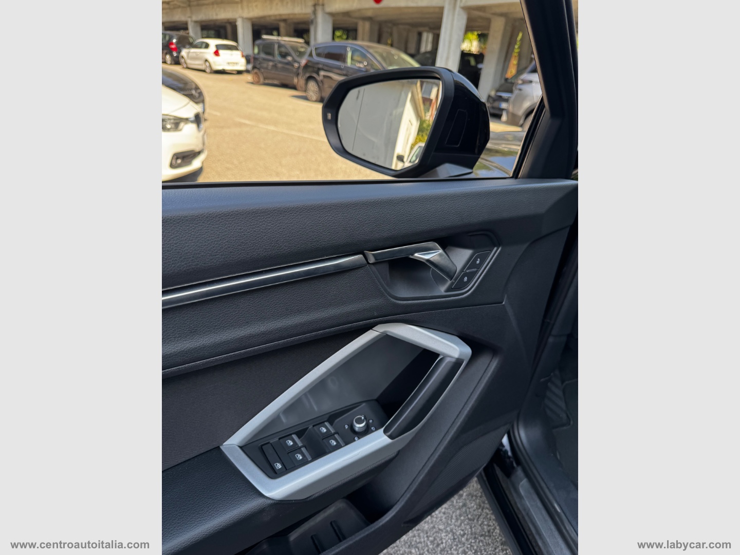 Q3 35 TDI S tronic Business Advanced - immagine 31