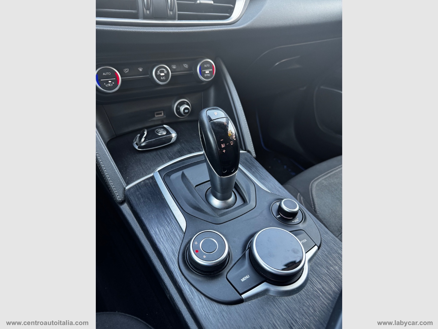 Stelvio 2.2 T.diesel 190 CV AT8 Q4 Exec. - immagine 31