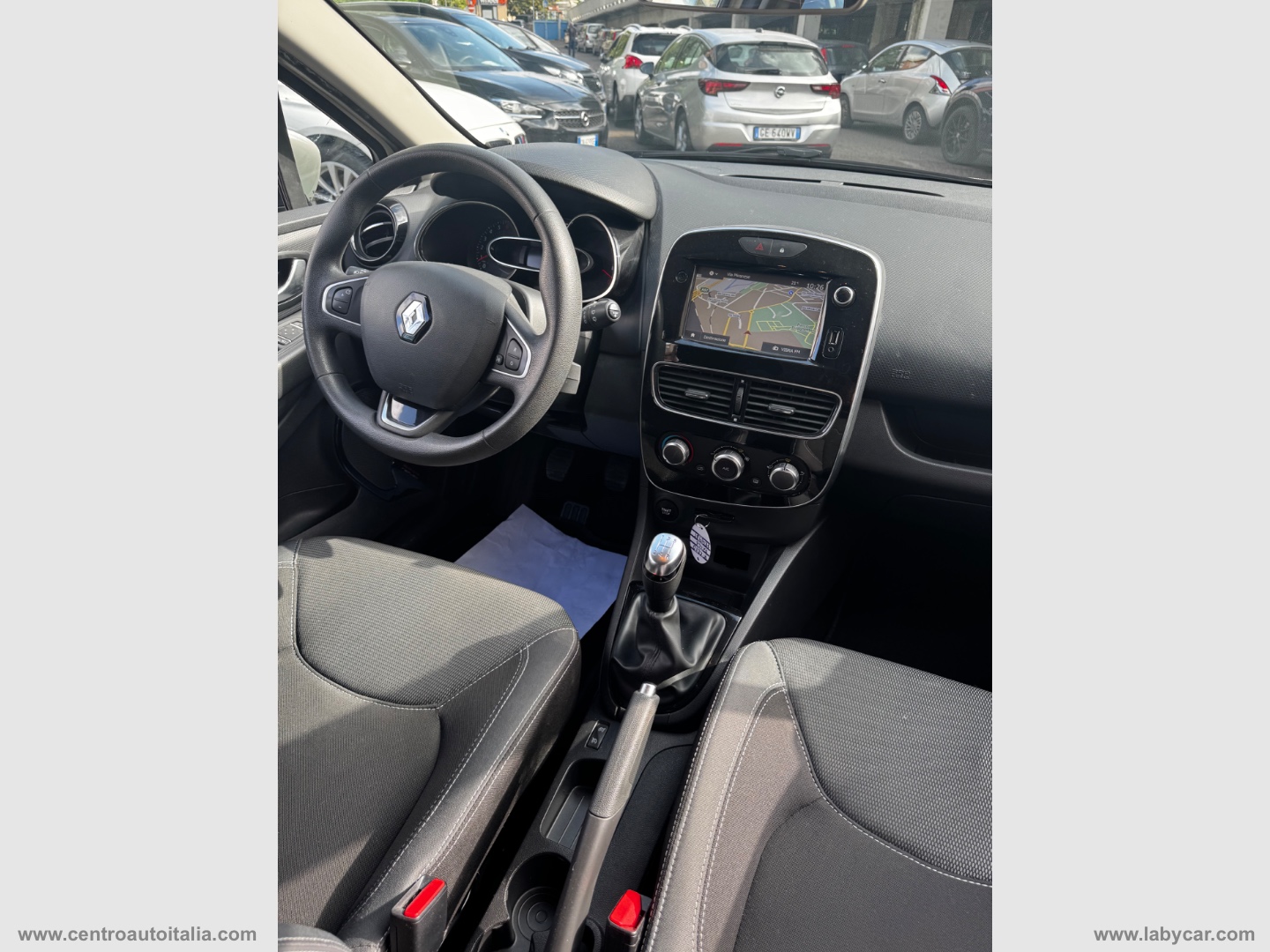 Clio 1.2 75 CV 5p. Duel2 - immagine 31