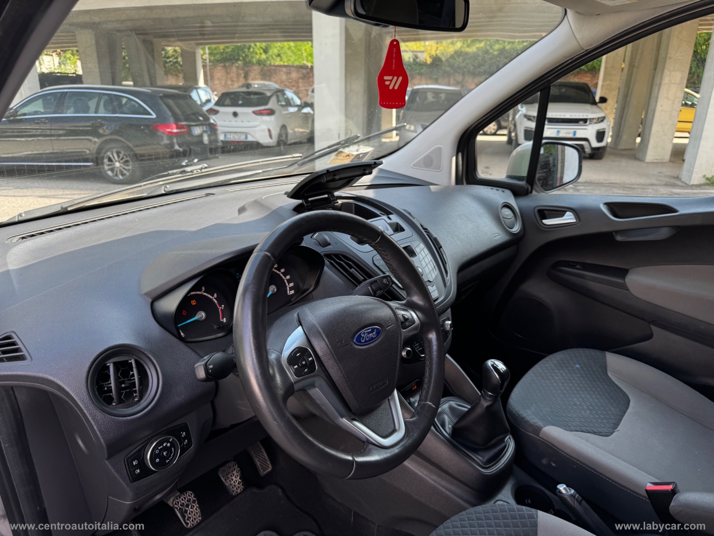 Tourneo Courier 1.0 EcoBoost 100 CV Tit. - immagine 31