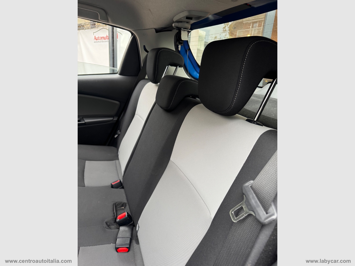 Yaris 1.5 Hybrid 5p. Business - immagine 31
