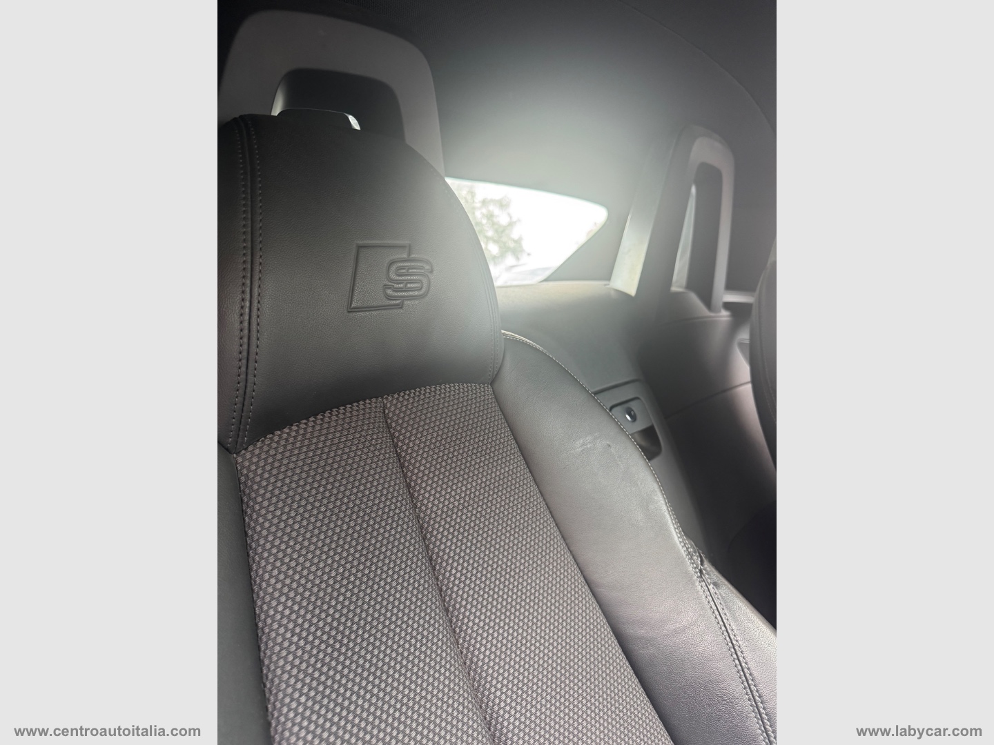 TT Roadster 2.0 TDI quattro S tr. S line - immagine 31