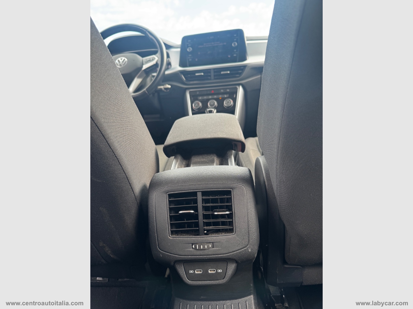 T-Roc 1.5 TSI ACT DSG Business BMT - immagine 31