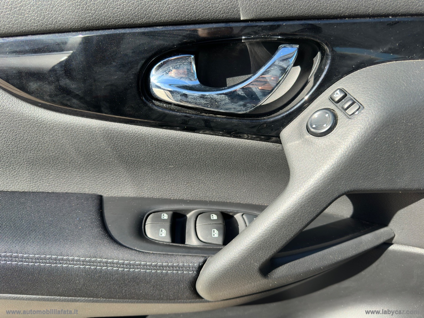 Qashqai 1.5 dCi 115 CV N-Connecta 65.000 KM - immagine 31