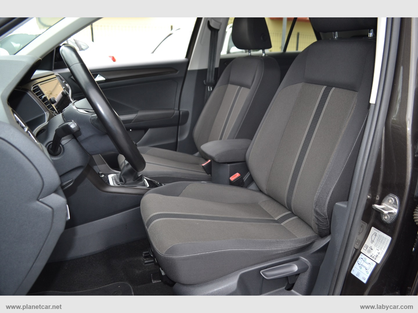 T-Roc 1.0 TSI 115CV Advanced BMT - immagine 32