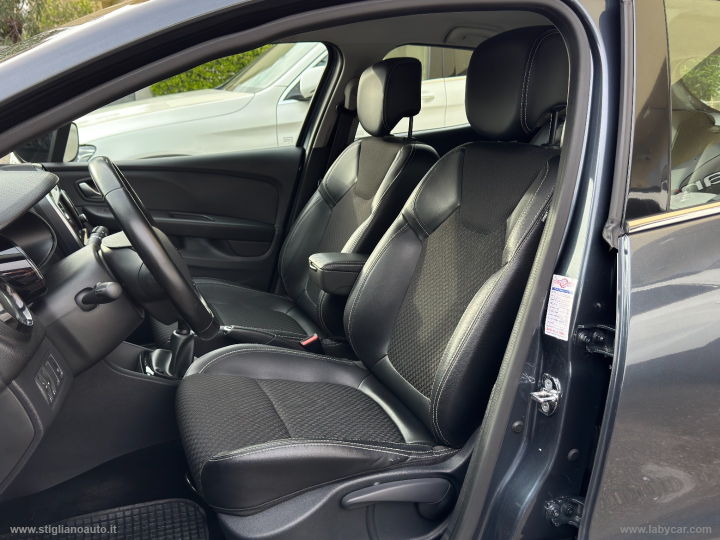 Clio dCi 8V 90CV 5p.Moschino Zen LED + TELEC POST - immagine 32