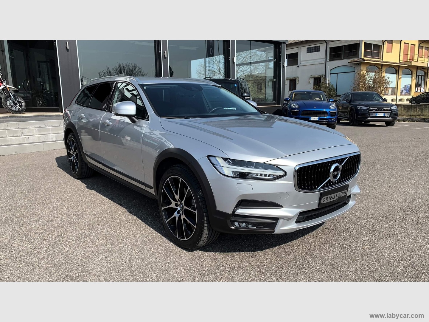 V90 Cross Country D4 AWD Geartronic Pro GANCIO TRAINO I.V.A. - immagine 32
