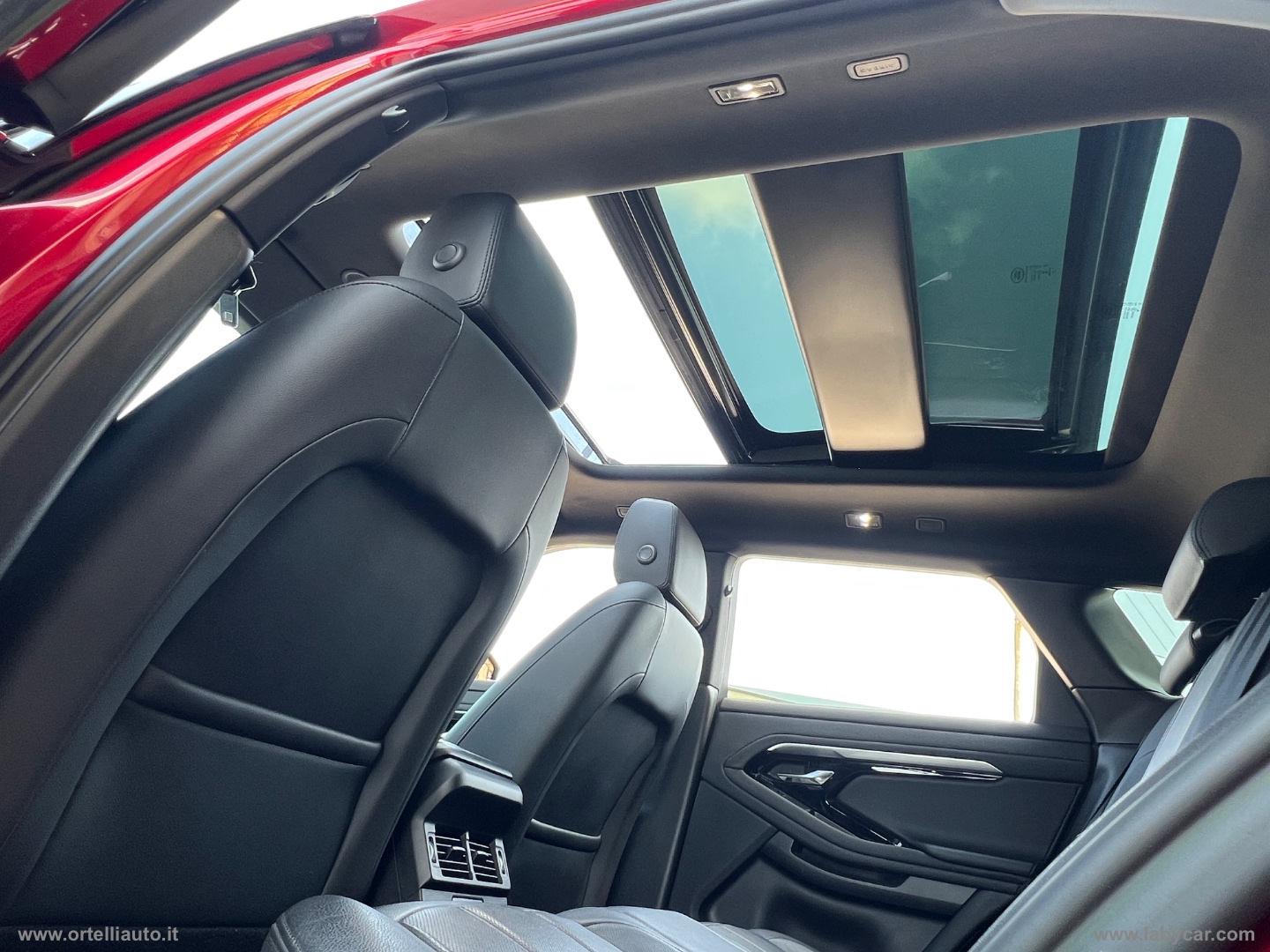 RR Evoque 2.0D I4 163 CV AWD Auto R-D. S - immagine 32