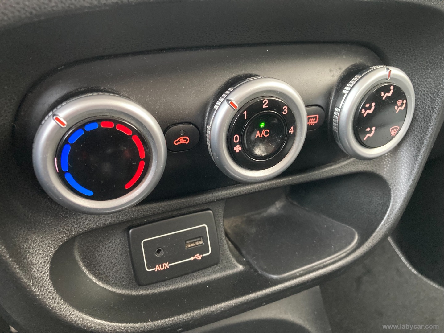 500L 1.4 95 CV Pop Star - immagine 32
