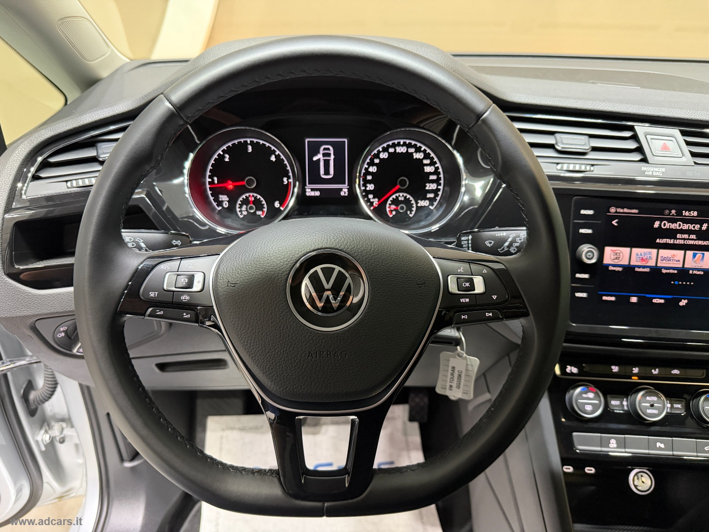 Touran 2.0 TDI 150 CV Business BMT *7 POSTI* - immagine 32