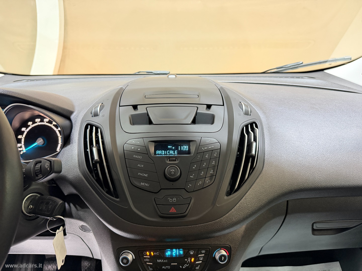 Tourneo Connect 1.0 EcoBoost Plus *5 POSTI*DOPPIA PORTA*VETRI SCURI* - immagine 32