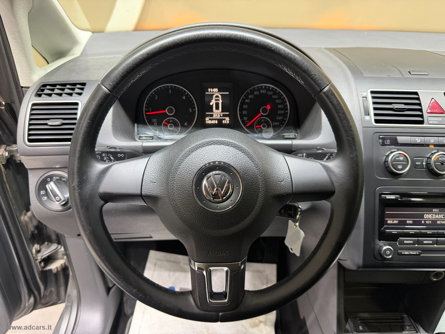 Touran Business 1.6 TDI Comfortline BMT *7 POSTI* - immagine 32