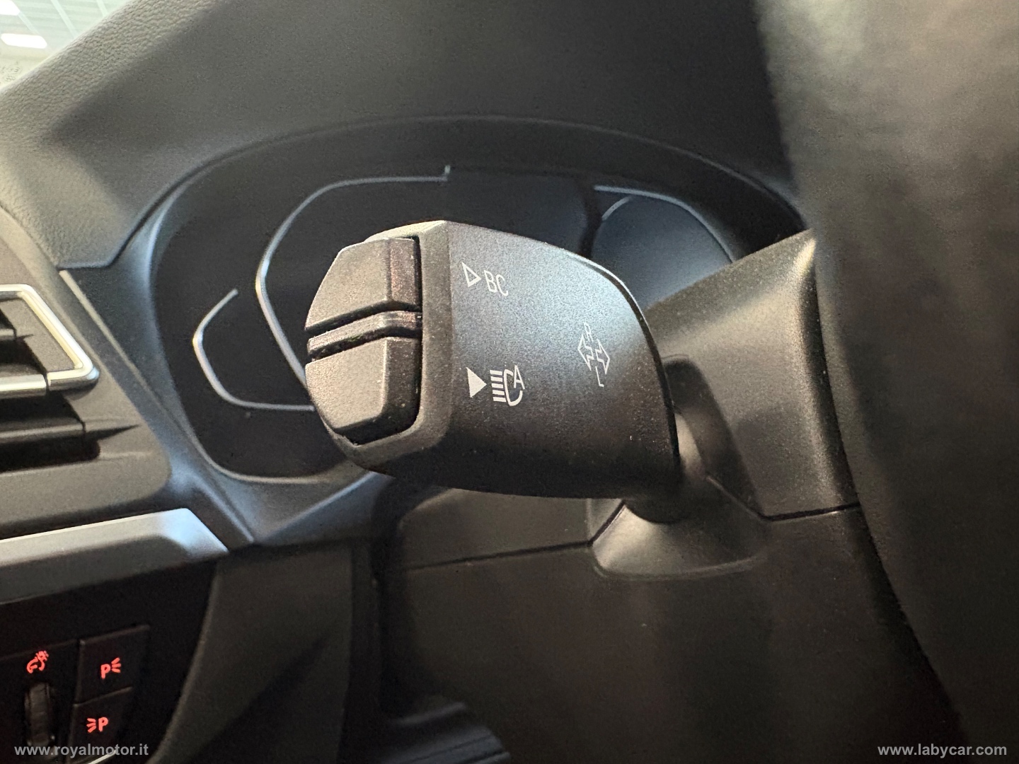 X3 xDrive20d 48V - immagine 32