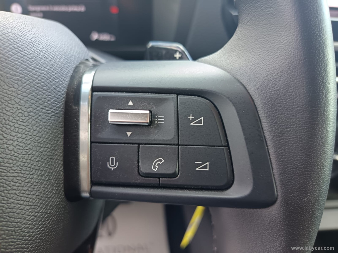 Citroën C4 Hybrid 145 e-DCS6 Plus - Immagine 32