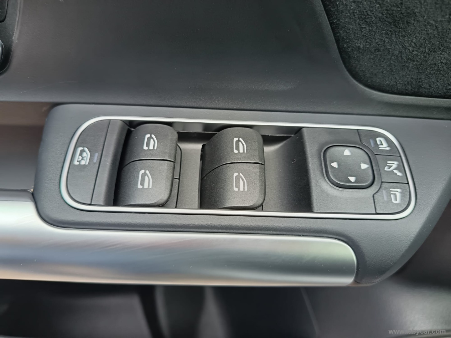 Mercedes-Benz Classe GLA GLA 200 d Automatic AMG Line Extra - Immagine 32