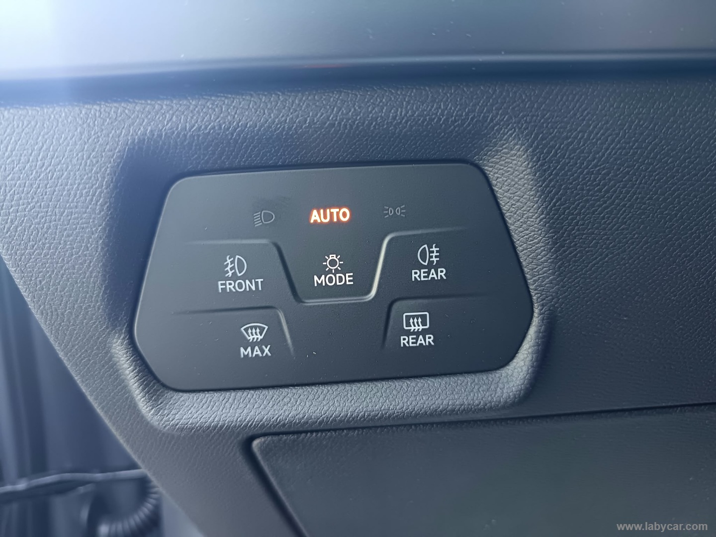 CUPRA Formentor 1.5 Hybrid DSG Business - Immagine 32