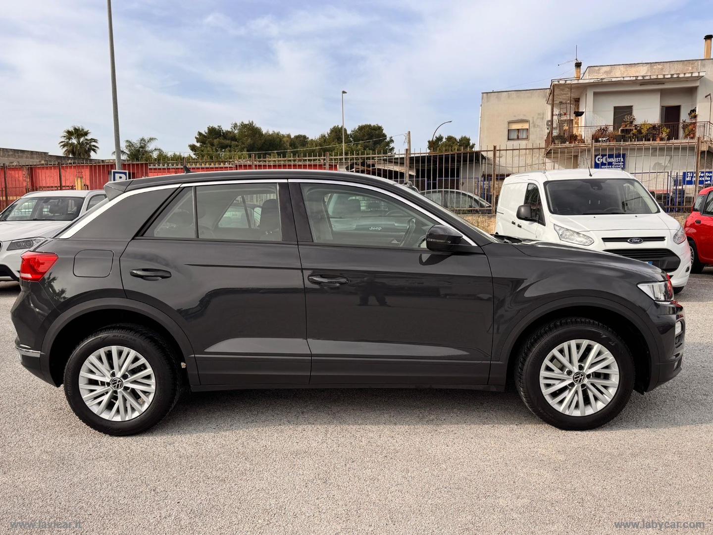 T-Roc 2.0 TDI SCR Style - immagine 32