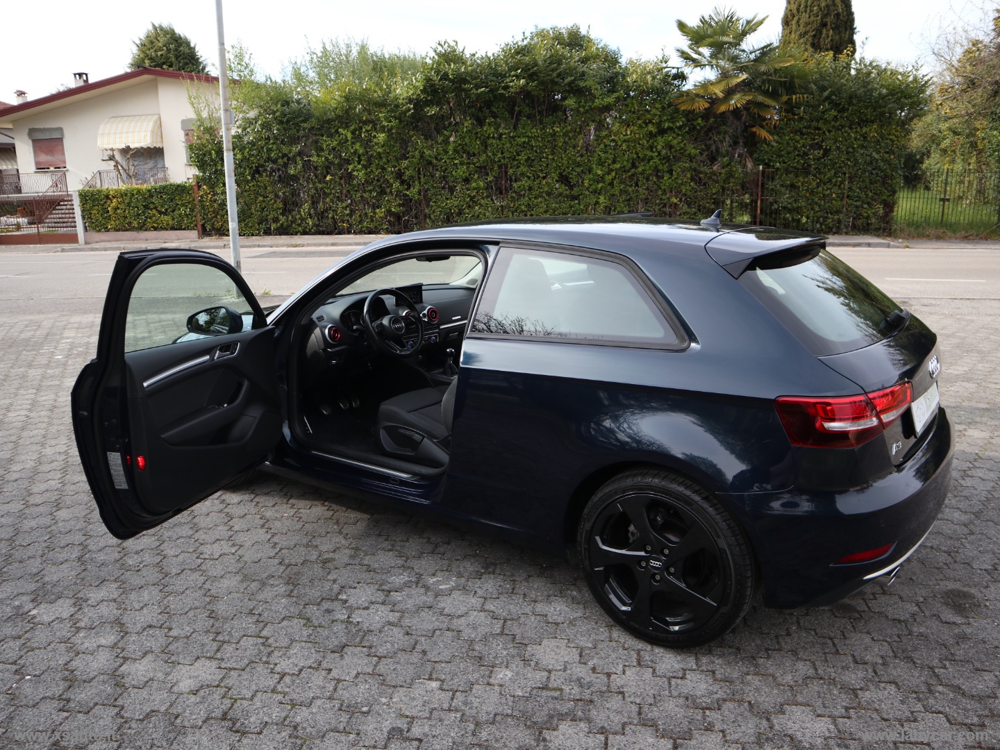 A3 1.6 TDI Sport - immagine 32