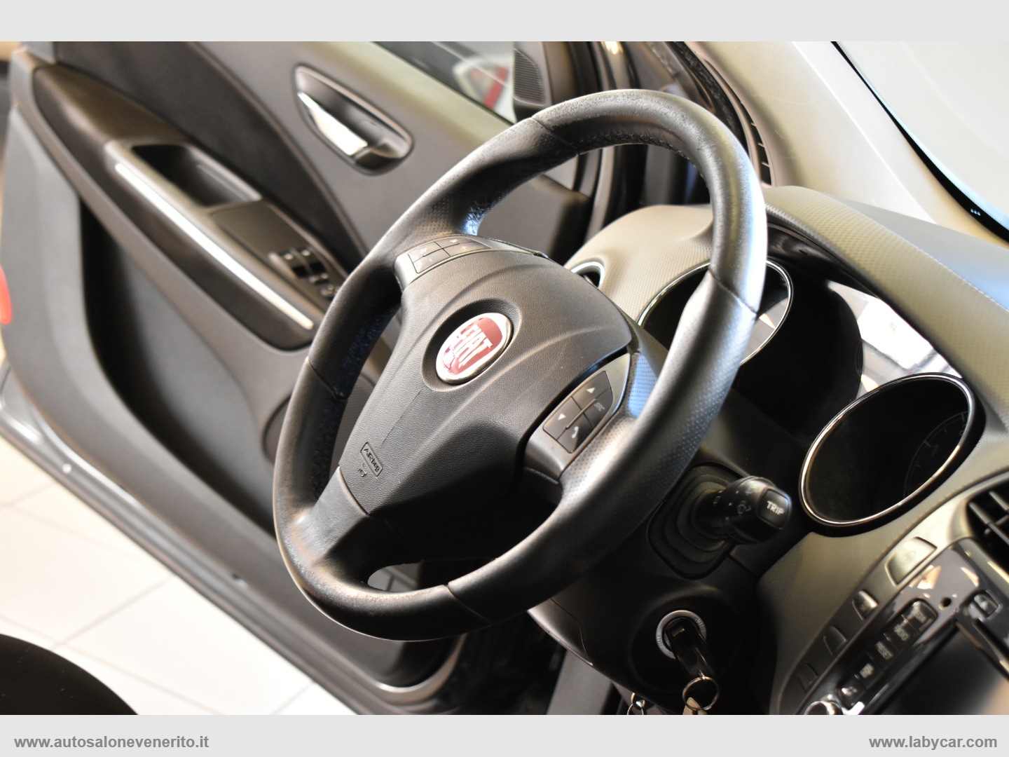 Bravo 1.6 MJT 105 CV Dynamic - immagine 32