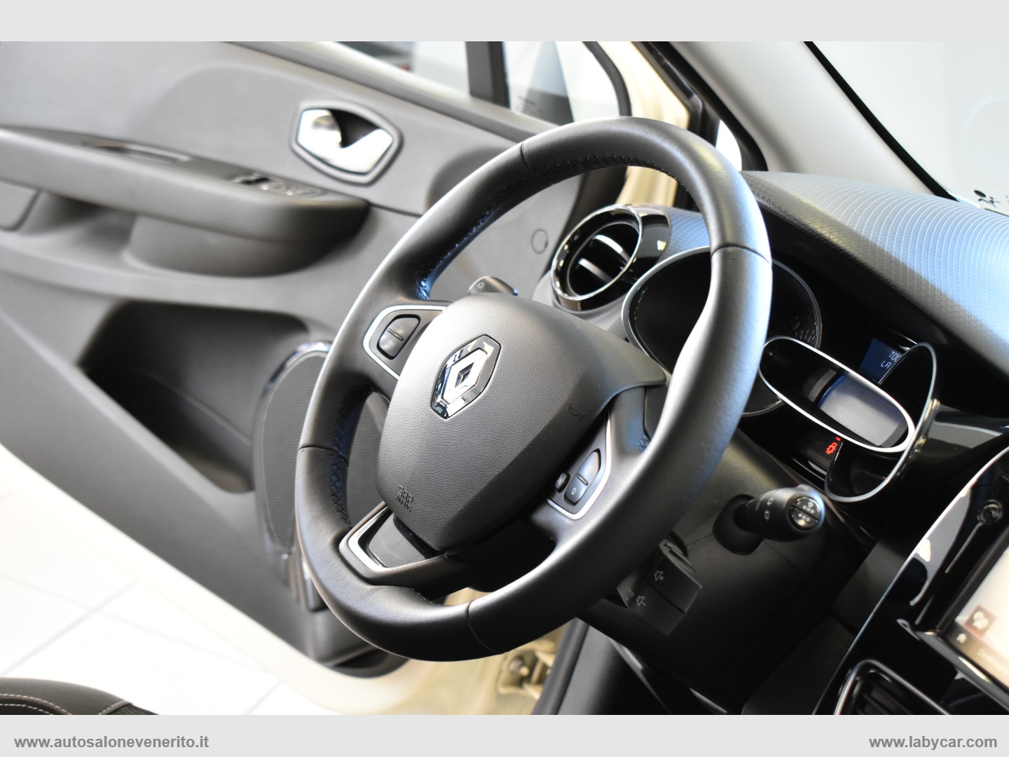 Clio dCi 8V 75 CV S&S 5p. Energy Intens - immagine 32
